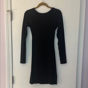 Lululemon cross back Black Long Sleeve Dress Size 2